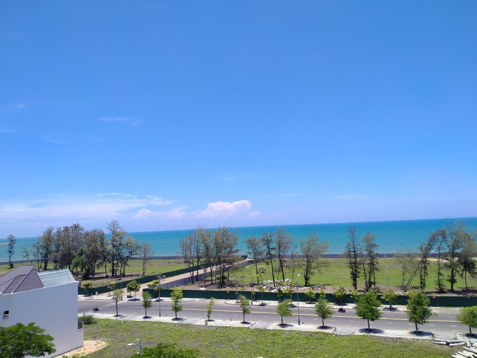 Tiffany Hotel & Restaurant Фантхьет Экстерьер фото