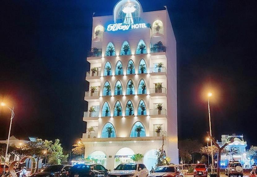 Tiffany Hotel & Restaurant Фантхьет Экстерьер фото
