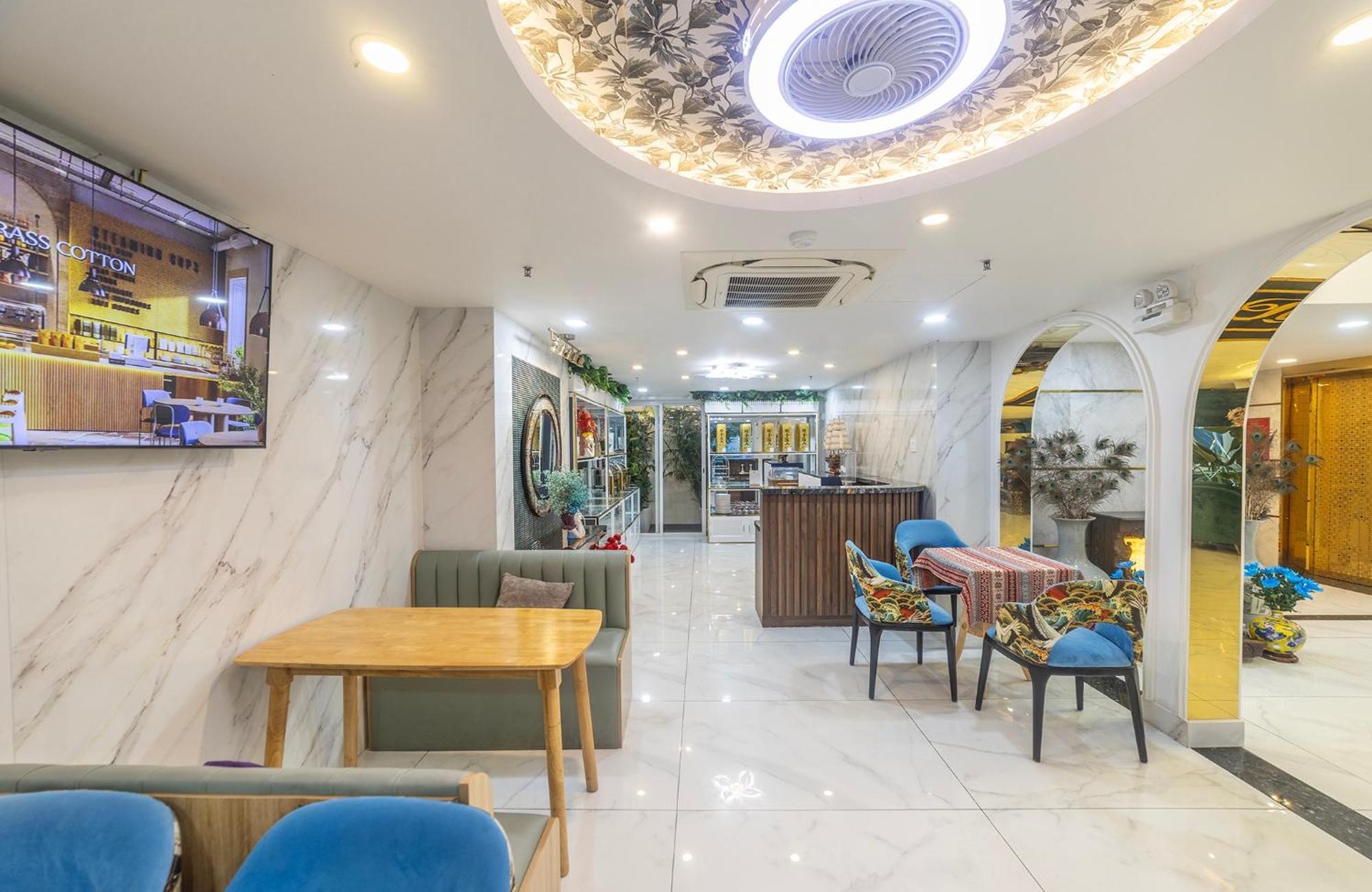 Tiffany Hotel & Restaurant Фантхьет Экстерьер фото